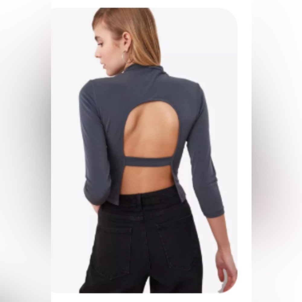 Trendyol Open Back Blouse- GREY LEFT